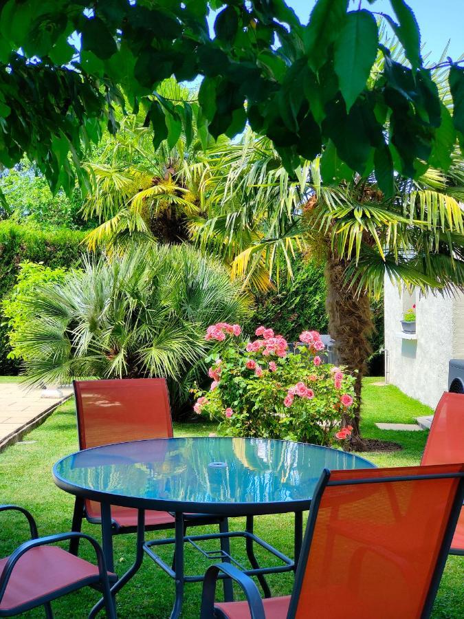 Gite Pause Au Jardin Piscine Chauffee Saint-Branchs Dış mekan fotoğraf